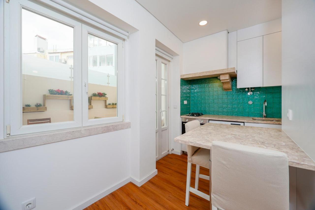 7ti7 Telhal With A Lovely Backyard Apartment Lissabon